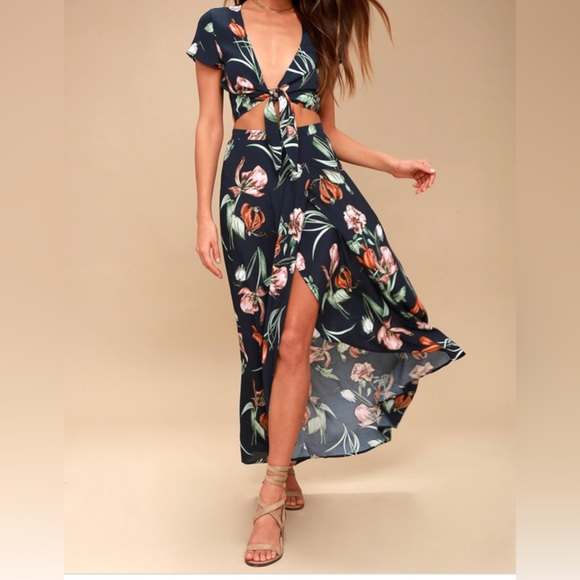 LuLu’s two piece set xs - Picture 1 of 3